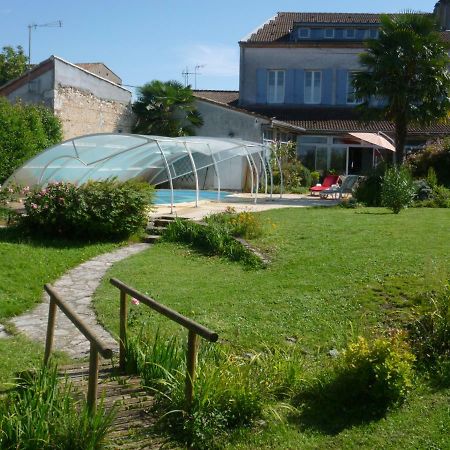 Clos Muneau Aiguillon Exterior photo